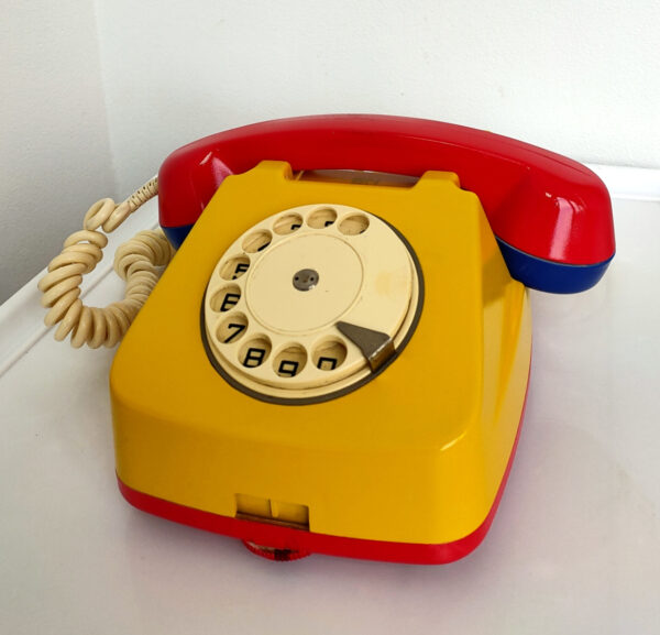 LeNan Mondrain Telephone